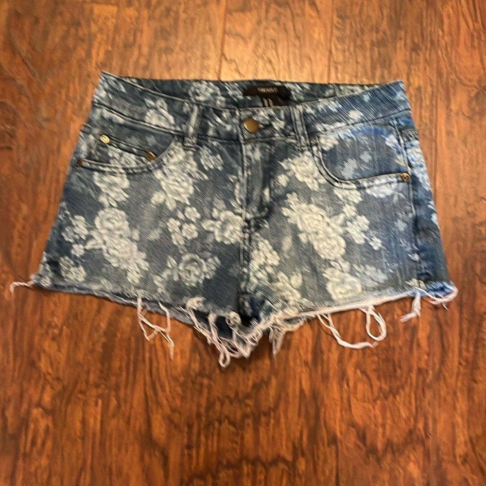Forever 21 floral print Jean shorts